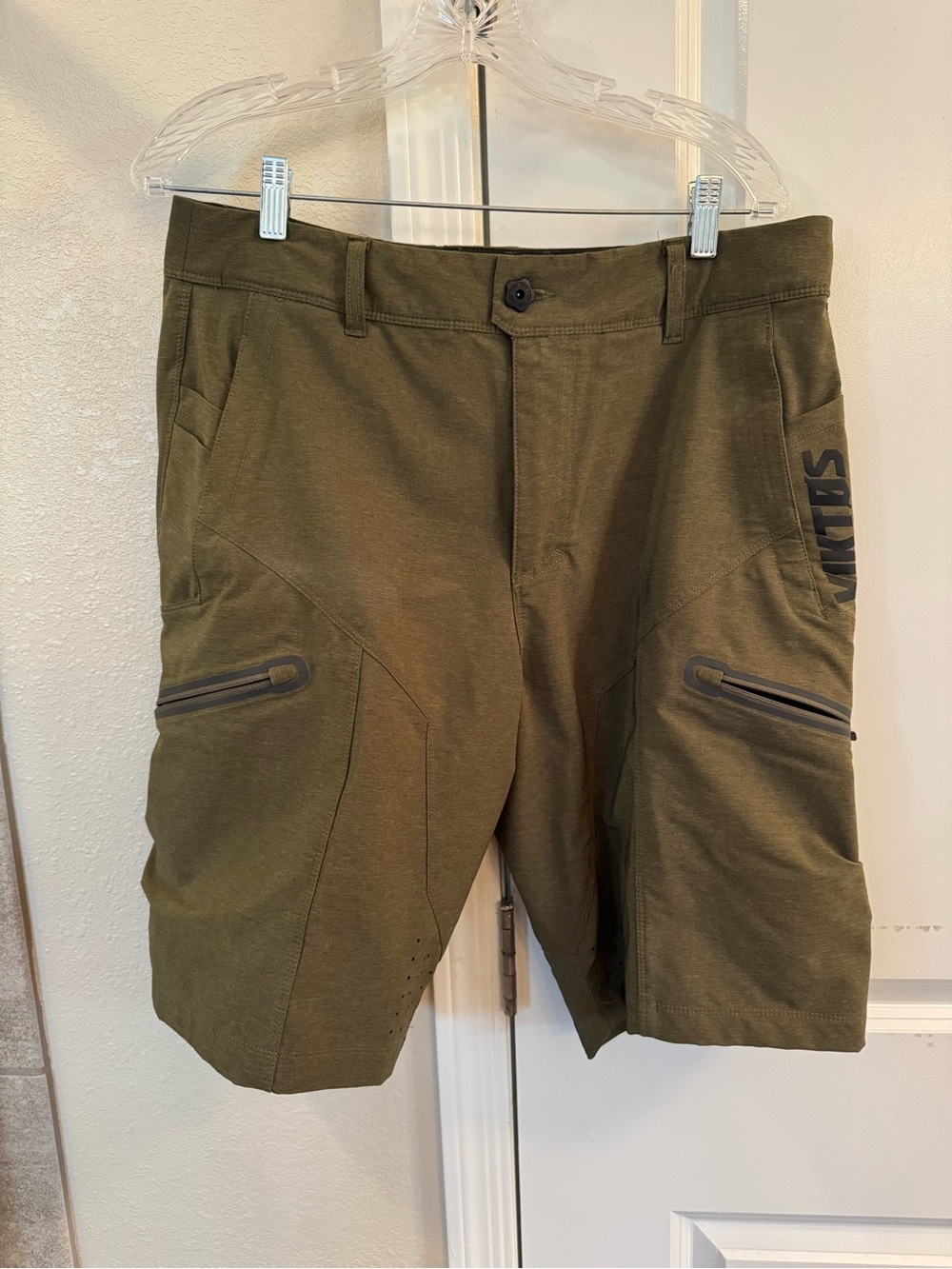 Viktos Men's Olive Green Performance Shorts